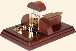 Table Top Guillotine Cigar Cutter w/ Ashtray